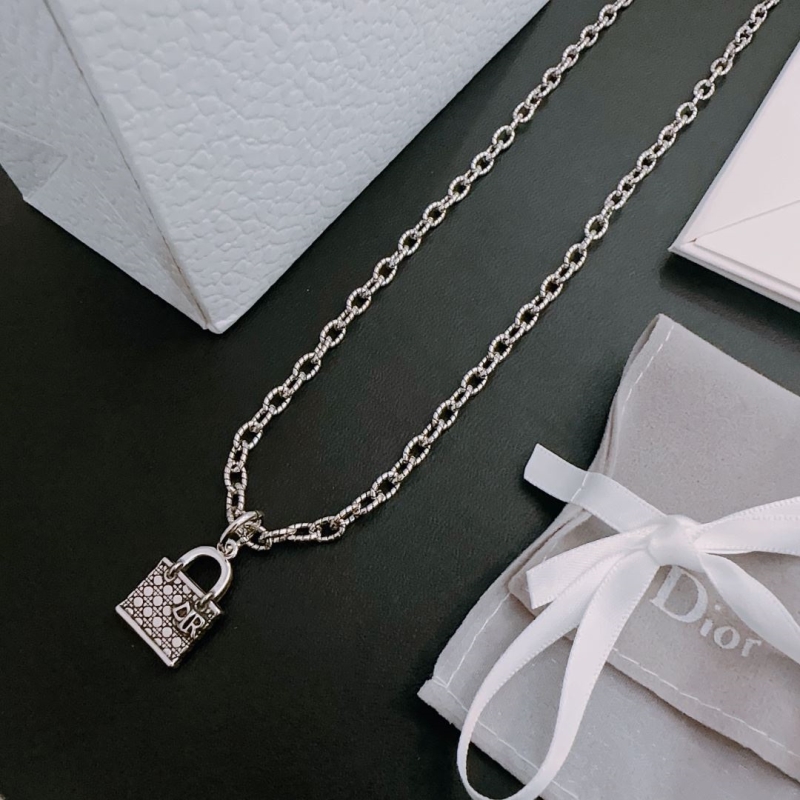chr1st1an D10r necklaces